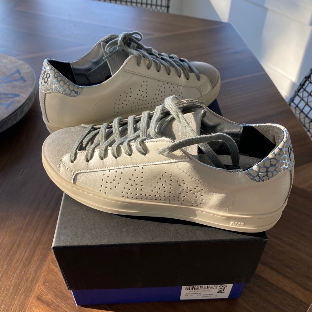 P448 tennis shoes